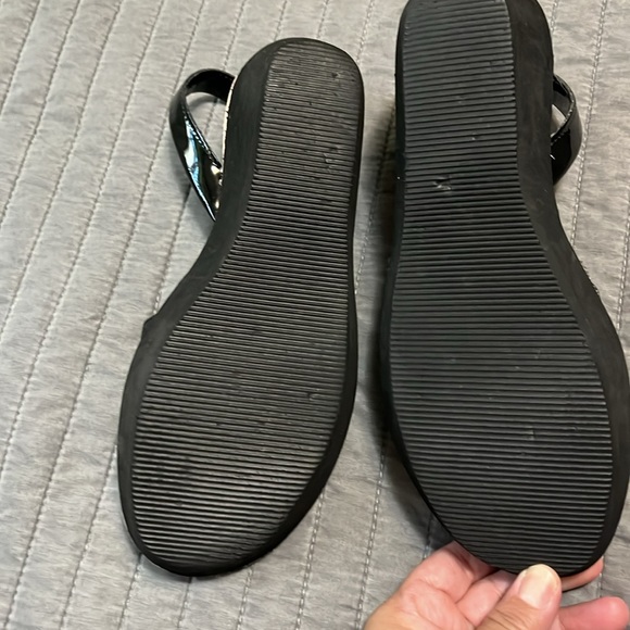 Kenneth Cole Sandals - Picture 3 of 5
